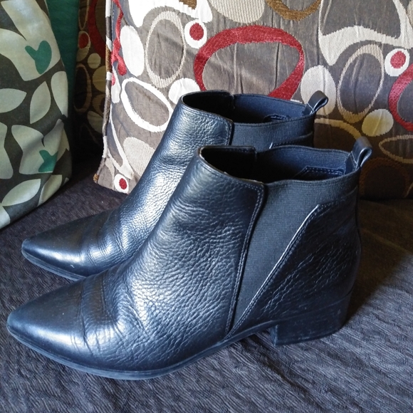 Genuine leather franco sarto booties ๐ - Picture 3 of 7